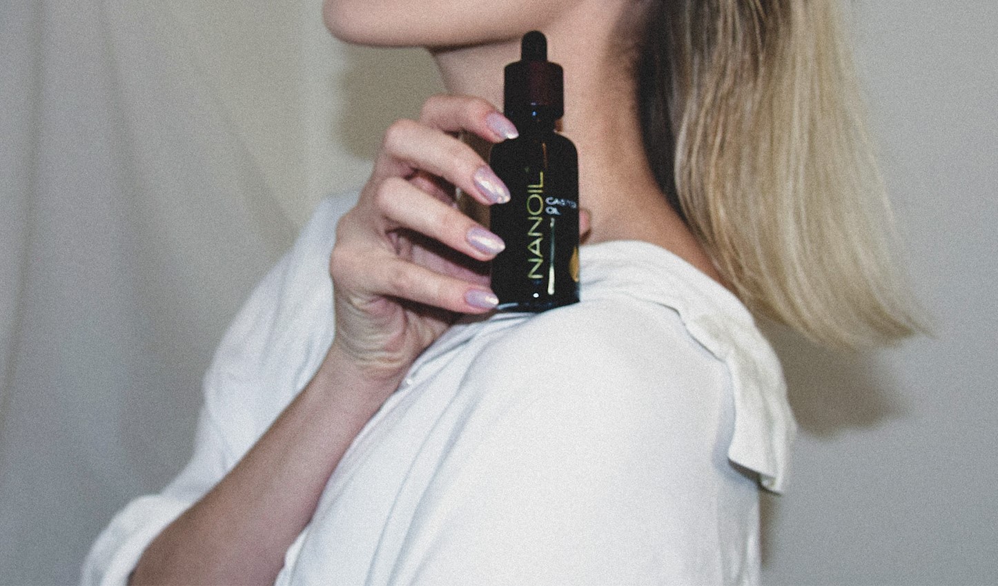 Nanoil ricinolja fungerar som 3 olika skönhetsprodukter